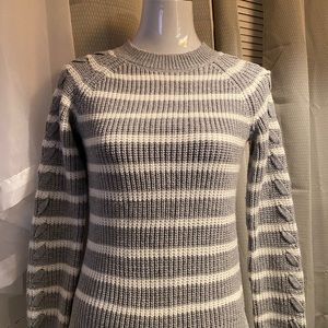 Grey & White Round Neck pullover w/Grey Waist